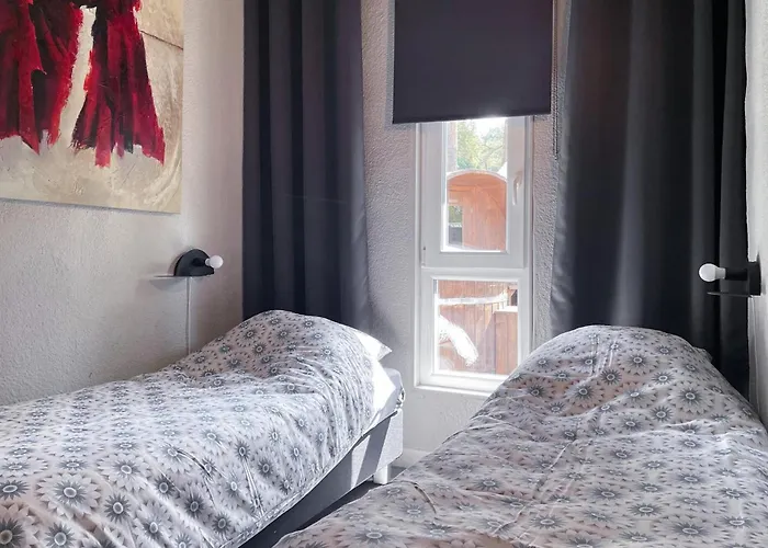 Дом отдыха Lovely In With Wifi