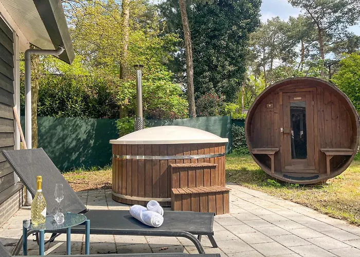 Дом отдыха Lovely In With Wifi